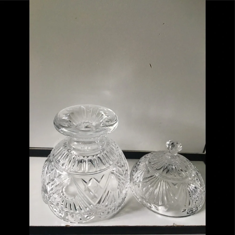 Shannon 24% Crystal Lead Bowl with Lid